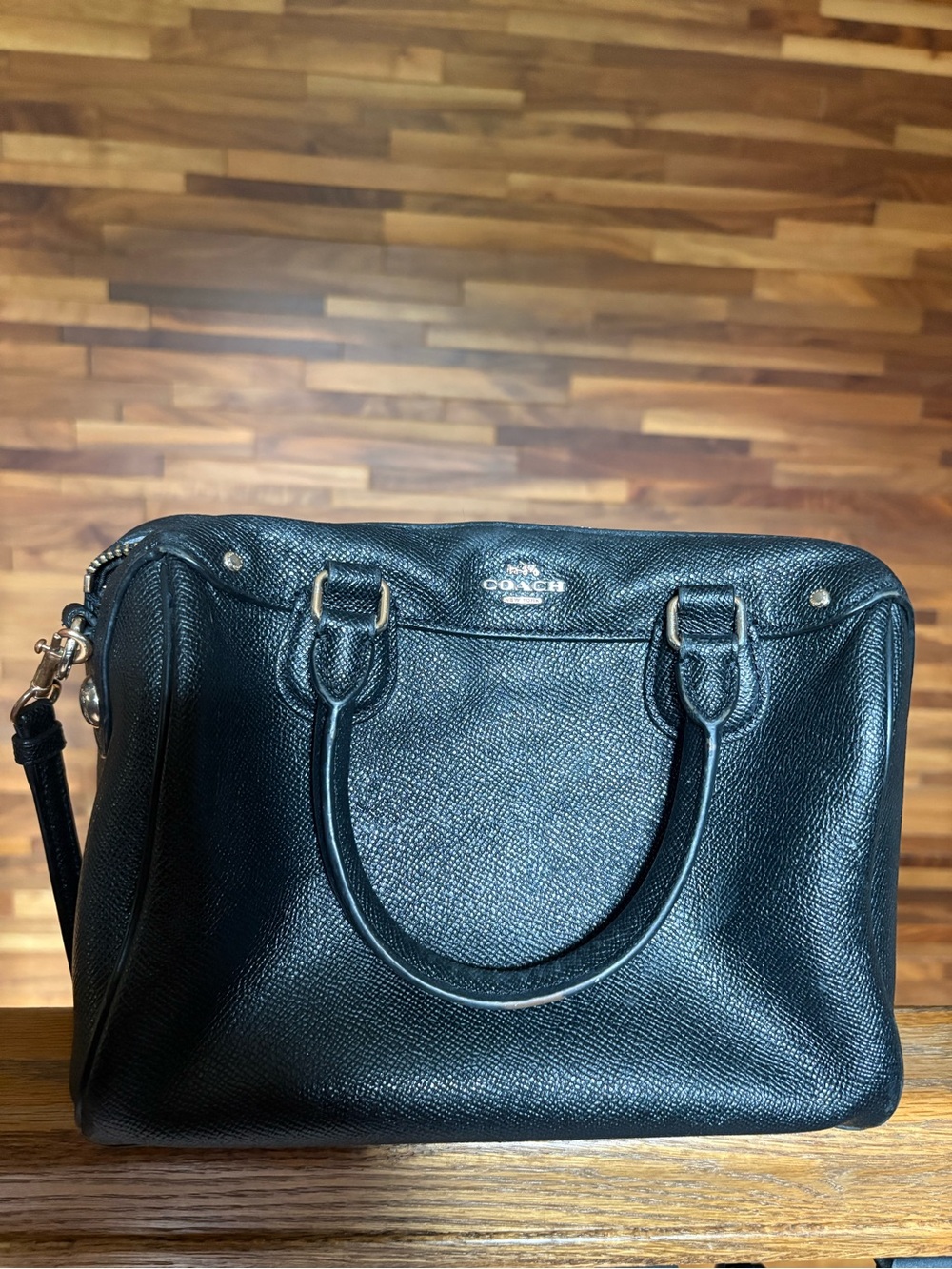 Coach Black Leather Satchel Handbag Gold Hardware Crossbody Shoulder Bag